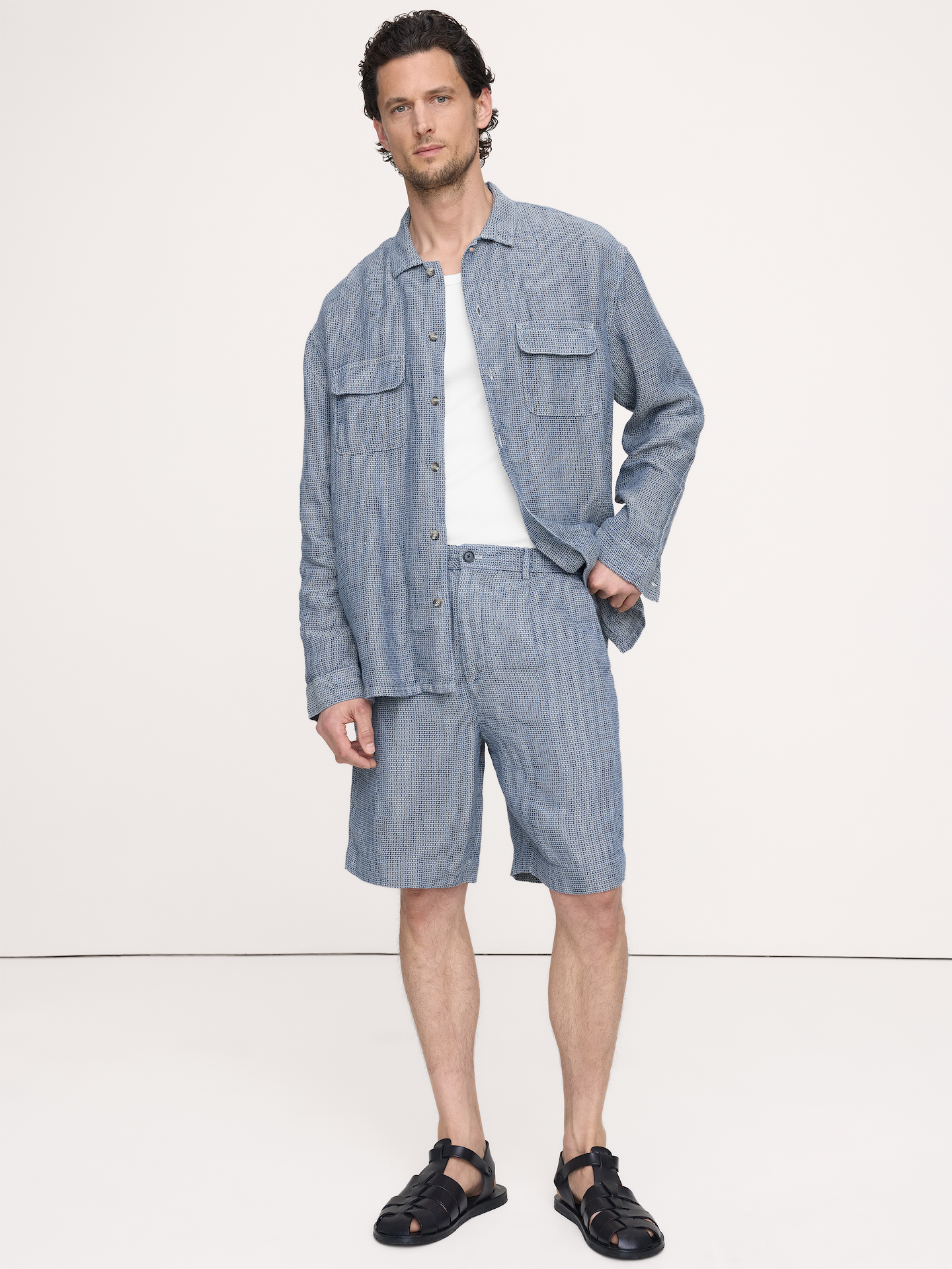 Image number 1 showing, 9" Pleated Linen-Cotton Pull-On Short