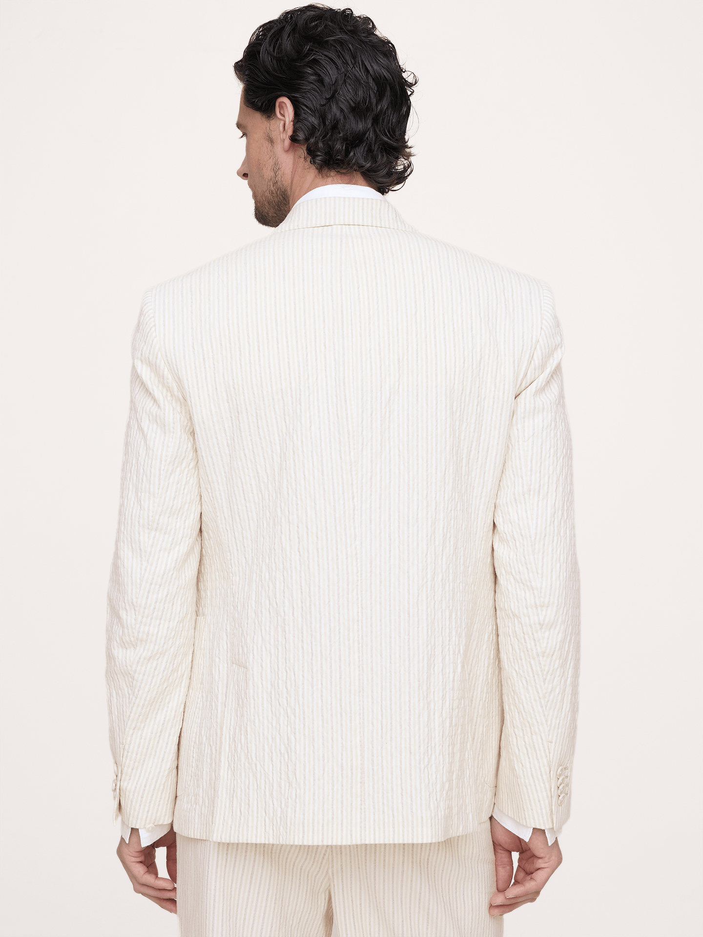 Image number 3 showing, Double-Breasted Italian Cotton-Linen Seersucker Suit Jacket