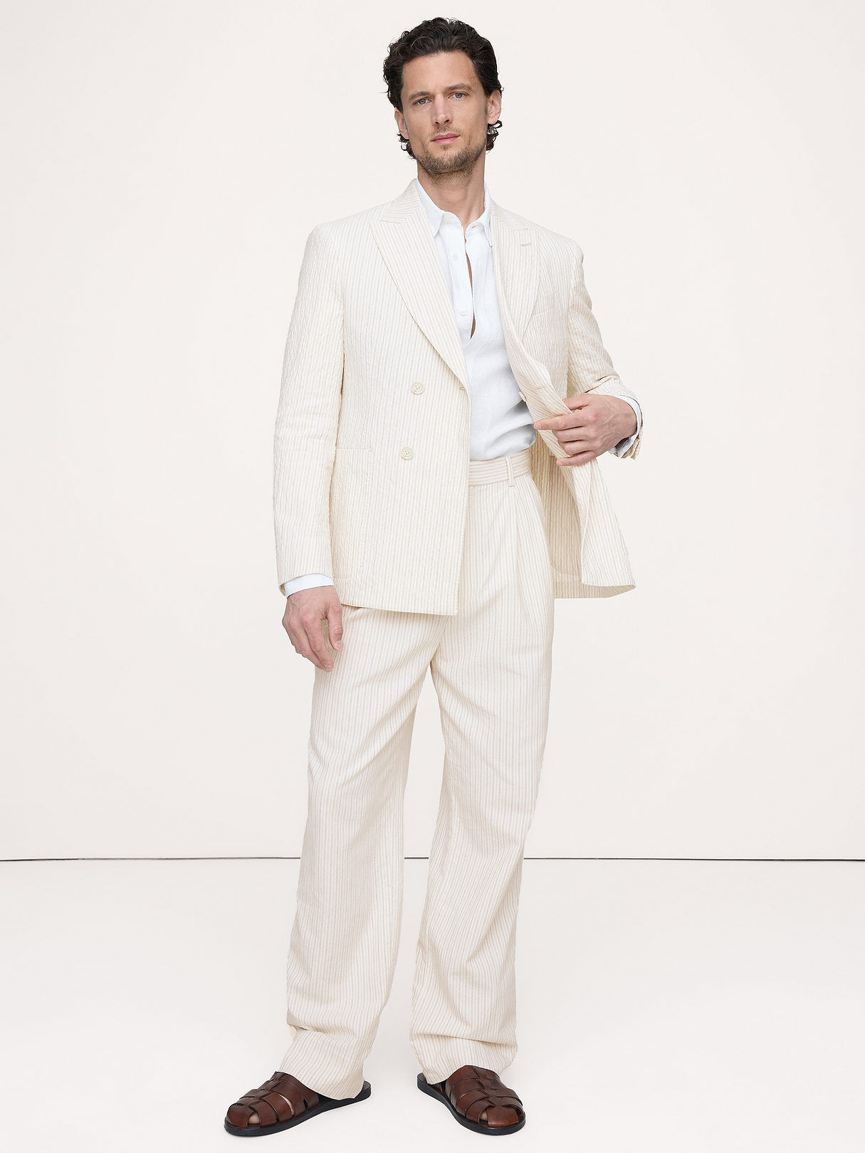 Italian Cotton-Linen Seersucker Suit Pant | Banana Republic