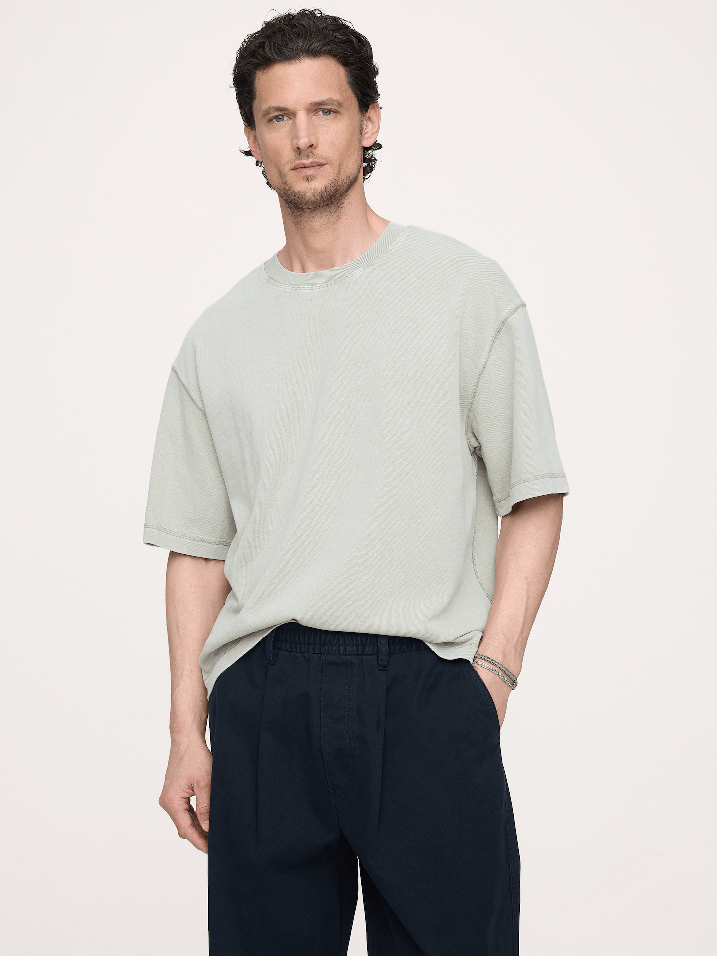 L'image numéro 1 présente T-shirt droit en coton épais
