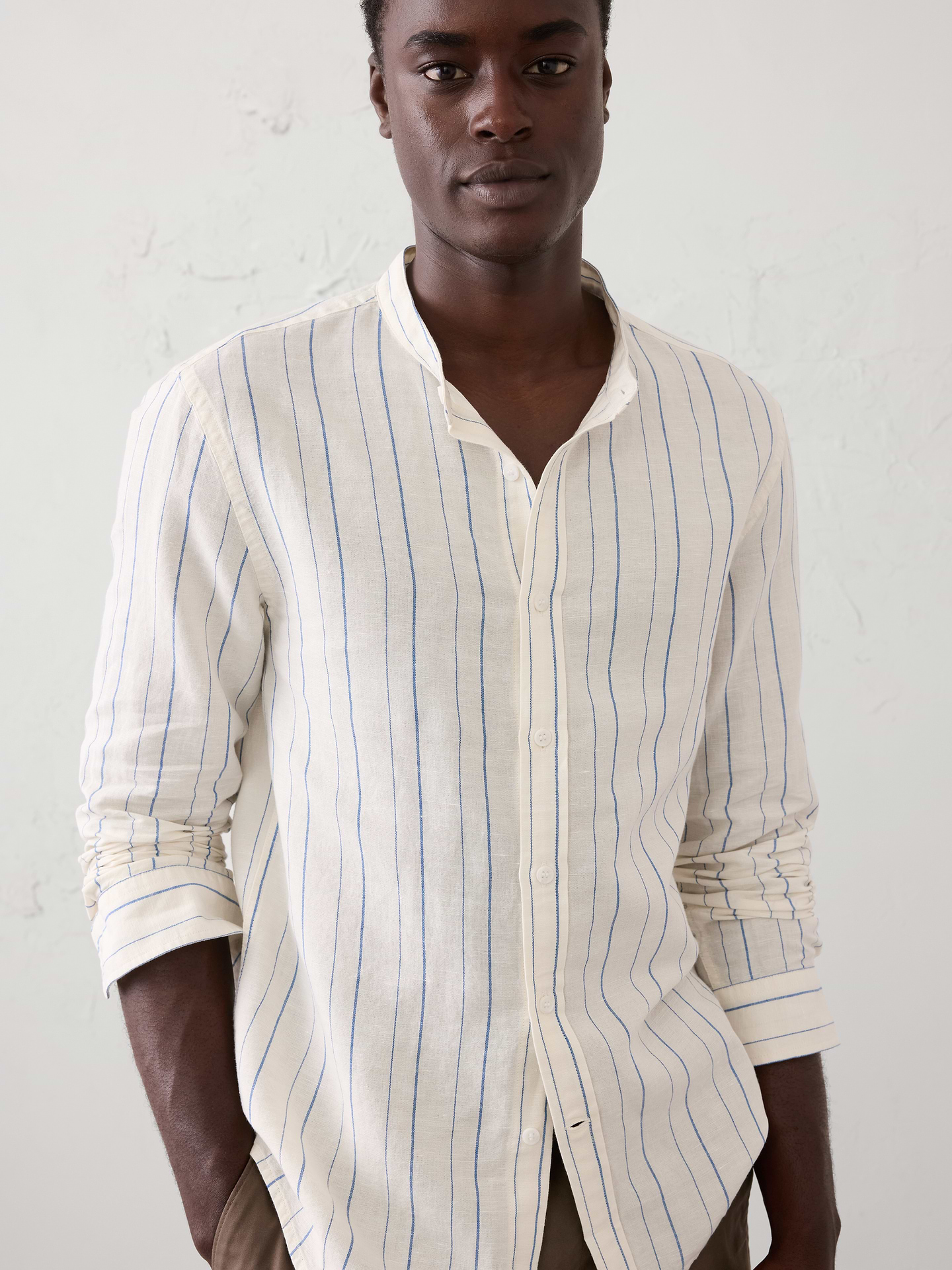 Image number 6 showing, Slim-Fit Linen-Blend Banded-Collar Shirt