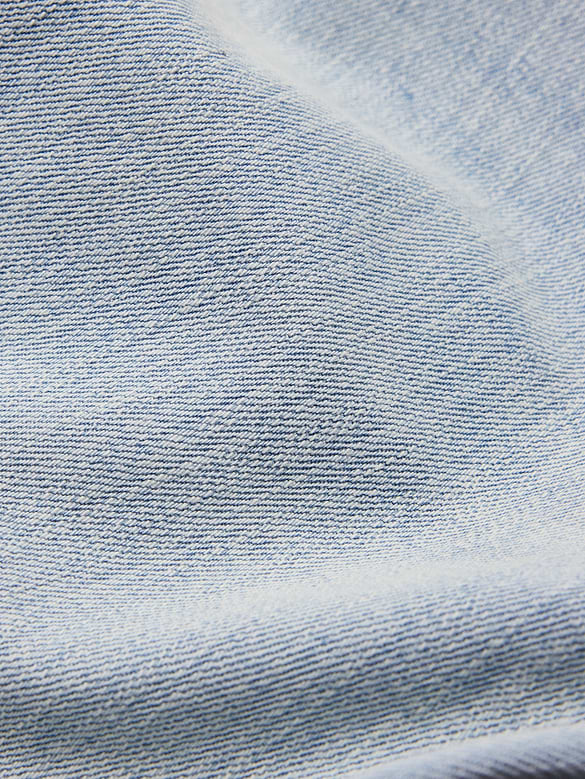 Mid-Rise 90s Loose Crop Jean