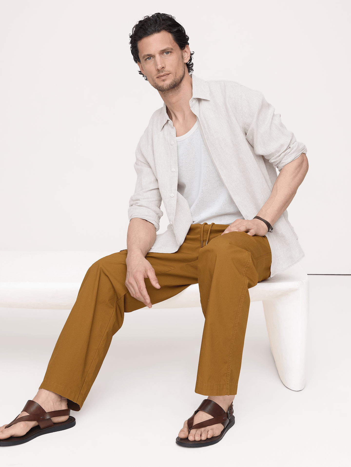 Image number 4 showing, The Weekender Relaxed Pull-On Pant in Cotton