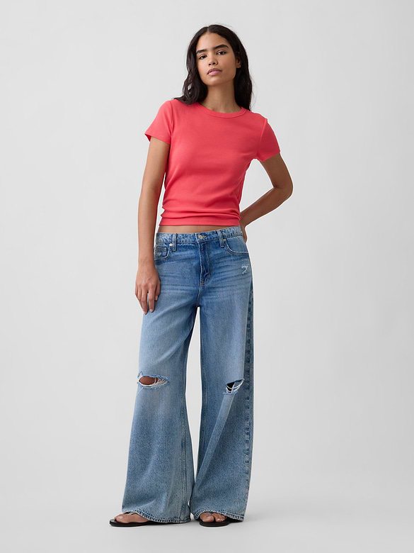 Essential Ribbed Crewneck T-Shirt