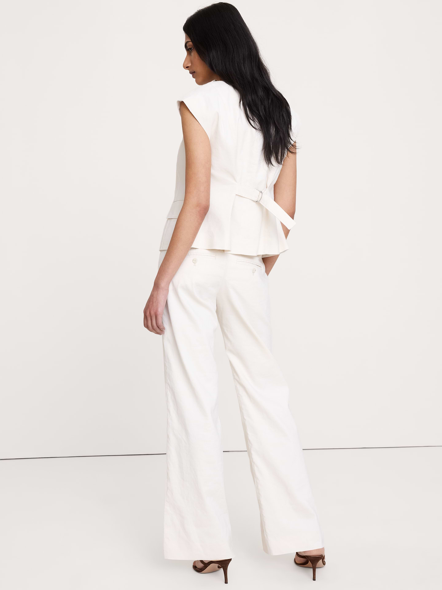 Image number 7 showing, Low-Rise Wide-Leg Stretch Linen-Viscose Pant