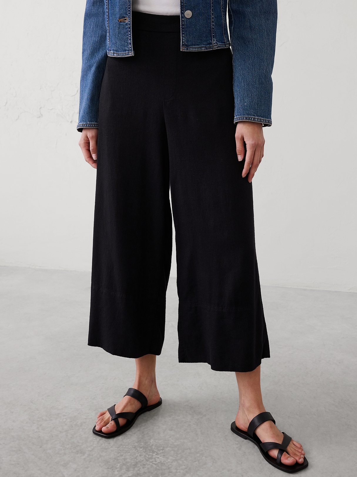 Anyday Wide-Leg High-Rise Linen-Blend Cropped Pant | Banana