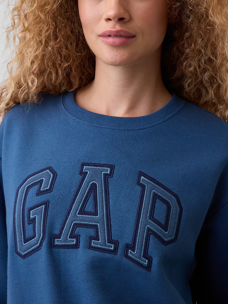 Image number 4 showing, Gap Logo Sweatshirt