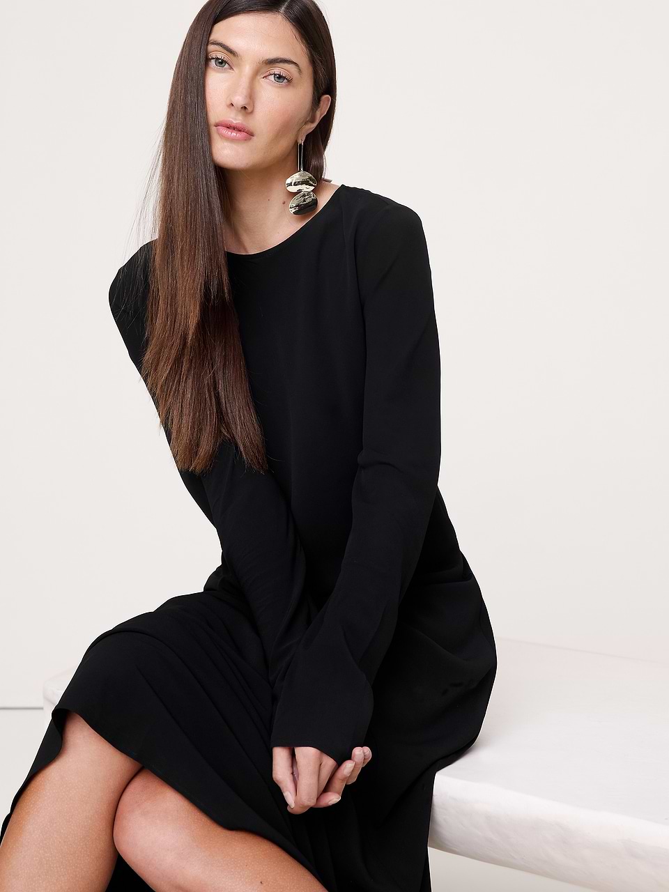 black dress banana republic Cap Sleeve Empire Waist up look and high stretch NWT! Banana Republic Black Charlize