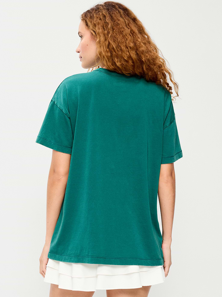 L'image numéro 2 présente T-shirt long passe-partout surdimensionné