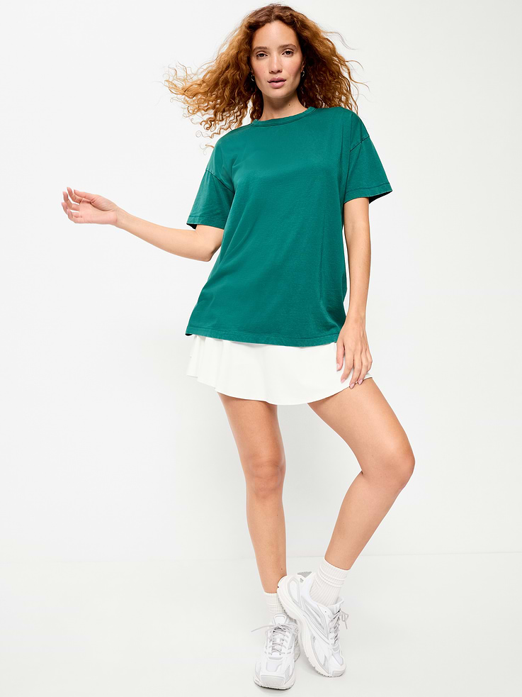 L'image numéro 3 présente T-shirt long passe-partout surdimensionné