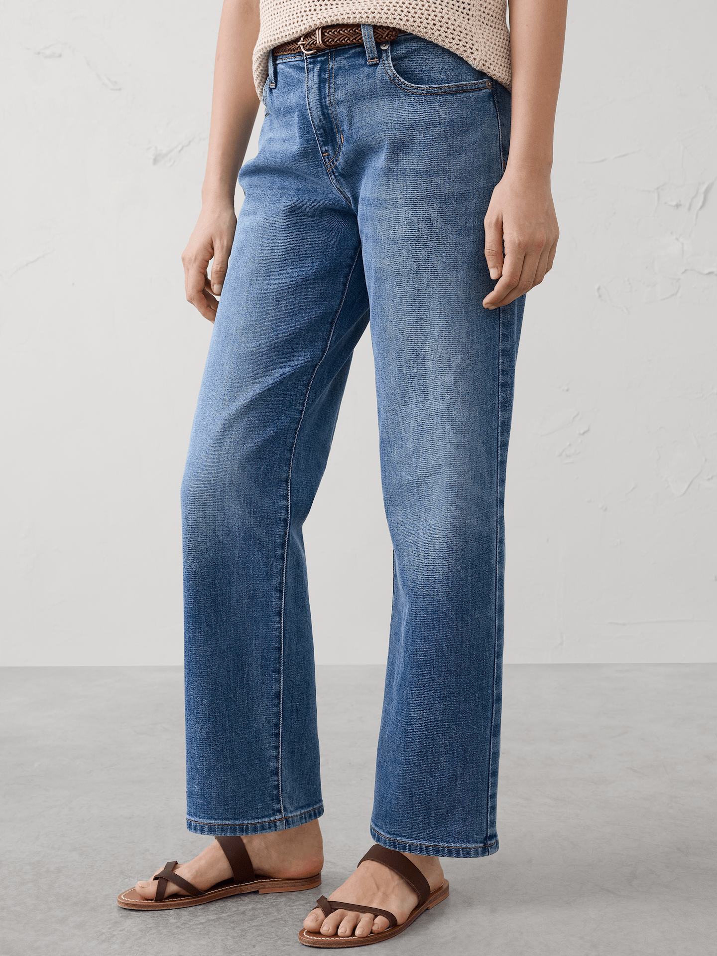 Image number 3 showing, Straight-Leg Mid-Rise Jean