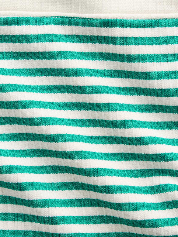 Seamless Shorty