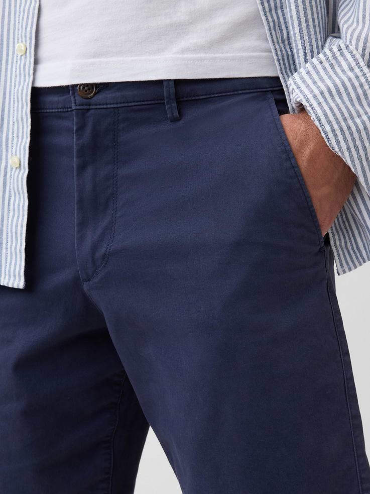 Image 5 of 6, 9" Essential Khaki Shorts