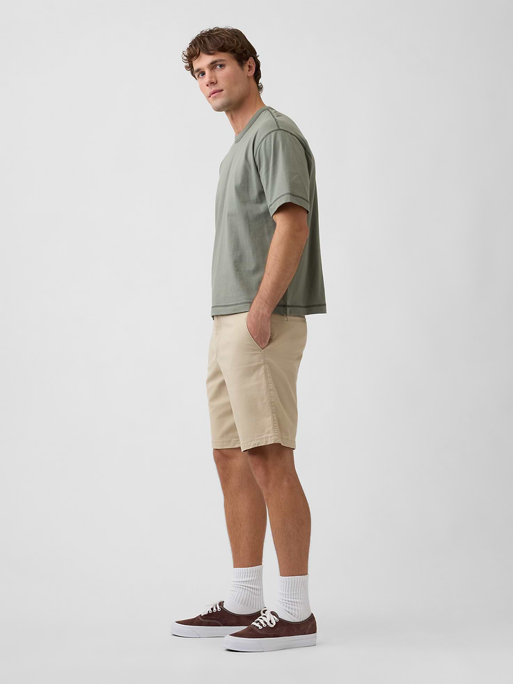 Image number 4 showing, 9" Essential Khaki Shorts