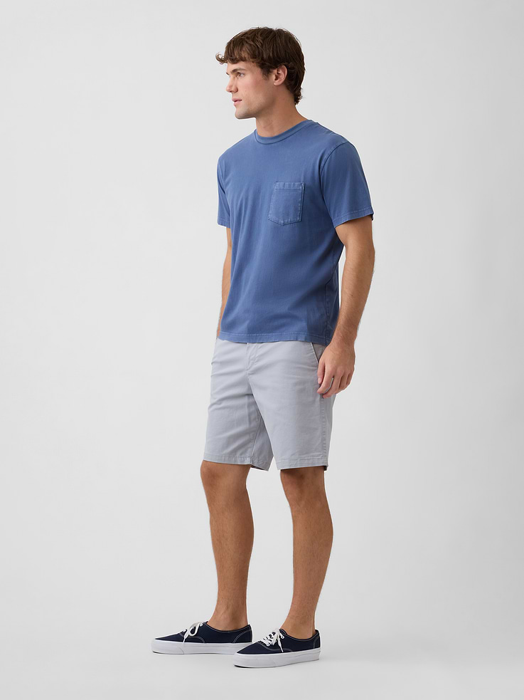 Image number 4 showing, 9" Essential Khaki Shorts