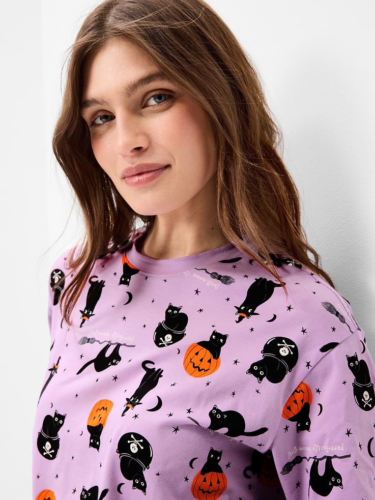 L'image numéro 3 présente Pyjama court à motif d’Halloween pour femme