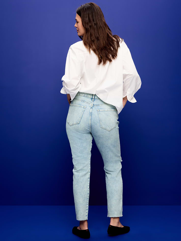 Image number 9 showing, High-Waisted Vintage Slim Jeans