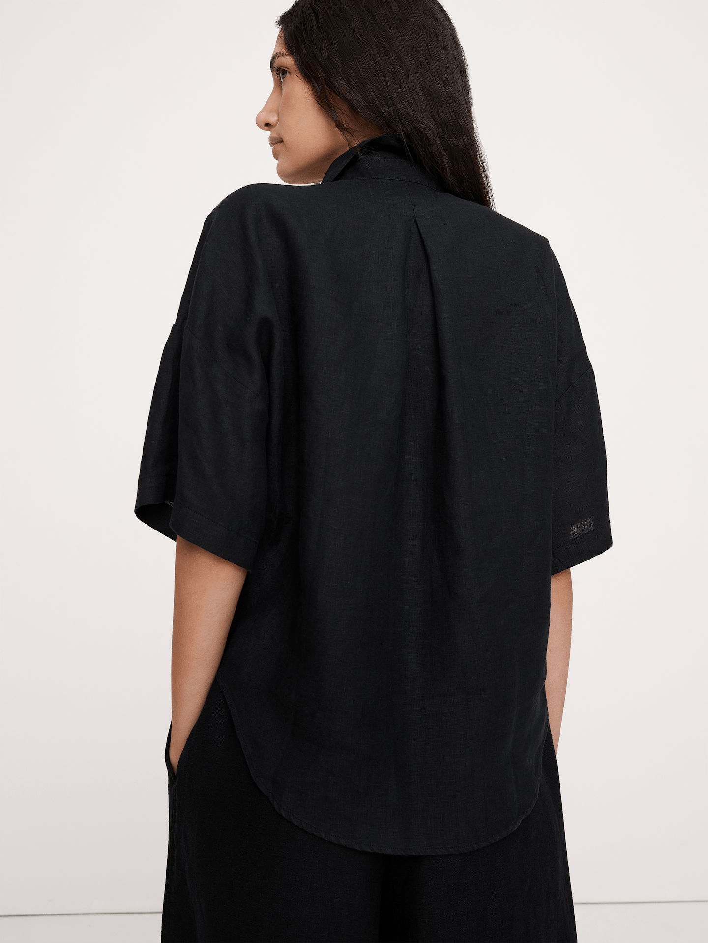 Image number 3 showing, Linen Short-Sleeve Shirt