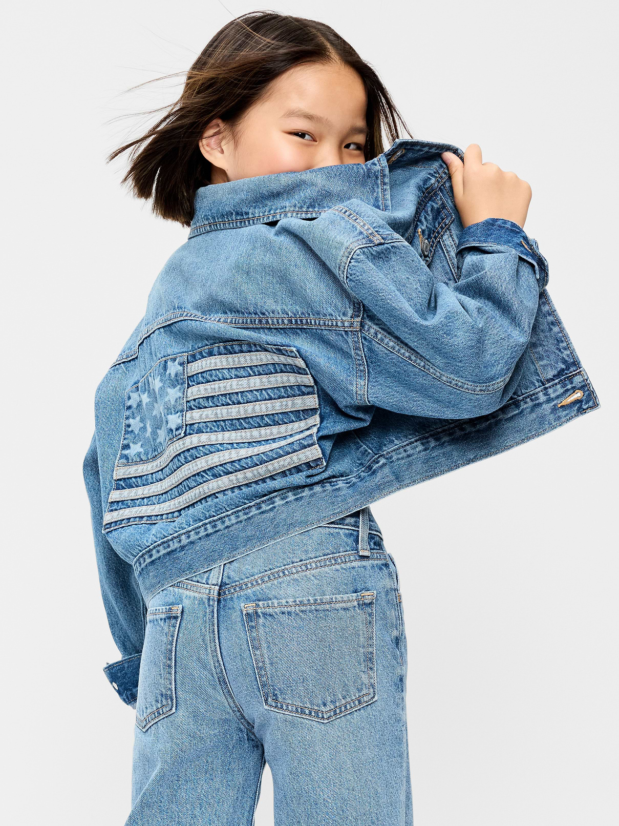 Image number 1 showing, Oversized Lightweight Cropped Denim Trucker Jacket for Girls