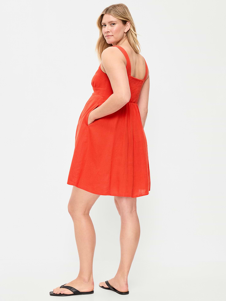 L'image numéro 2 présente Robe-camisole courte ajustée et évasée de maternité