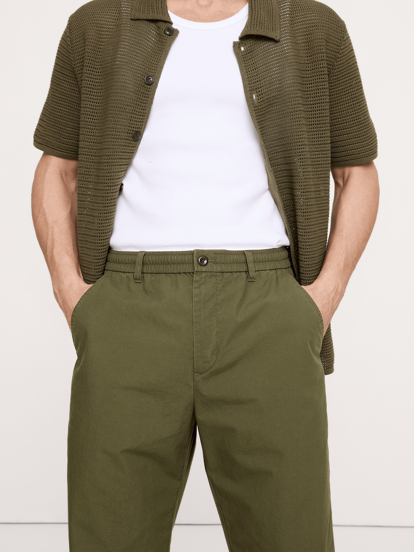 L'image numéro 7 présente Pantalon Escale décontracté en coton à taille extensible