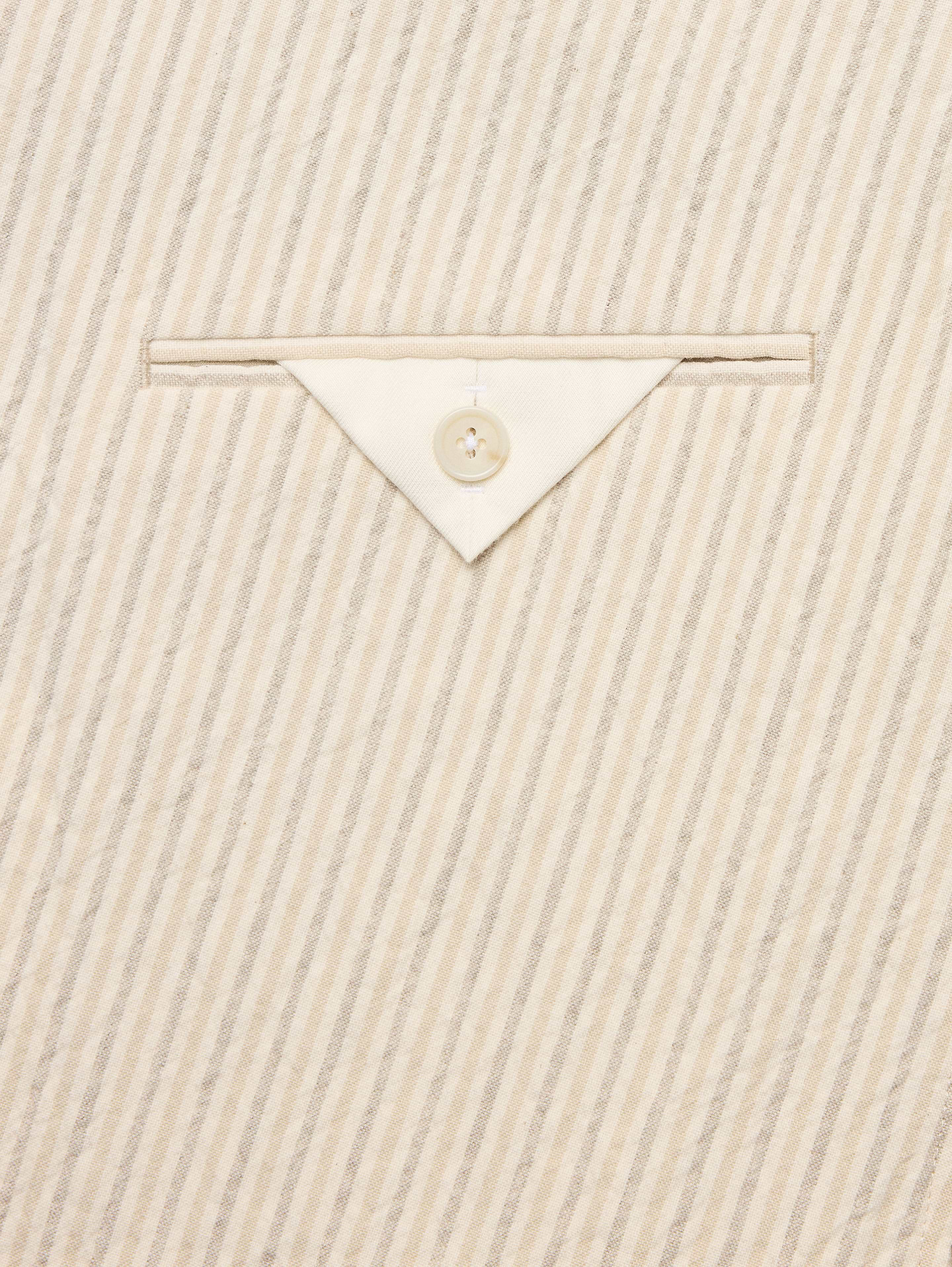 Image number 7 showing, Double-Breasted Italian Cotton-Linen Seersucker Suit Jacket