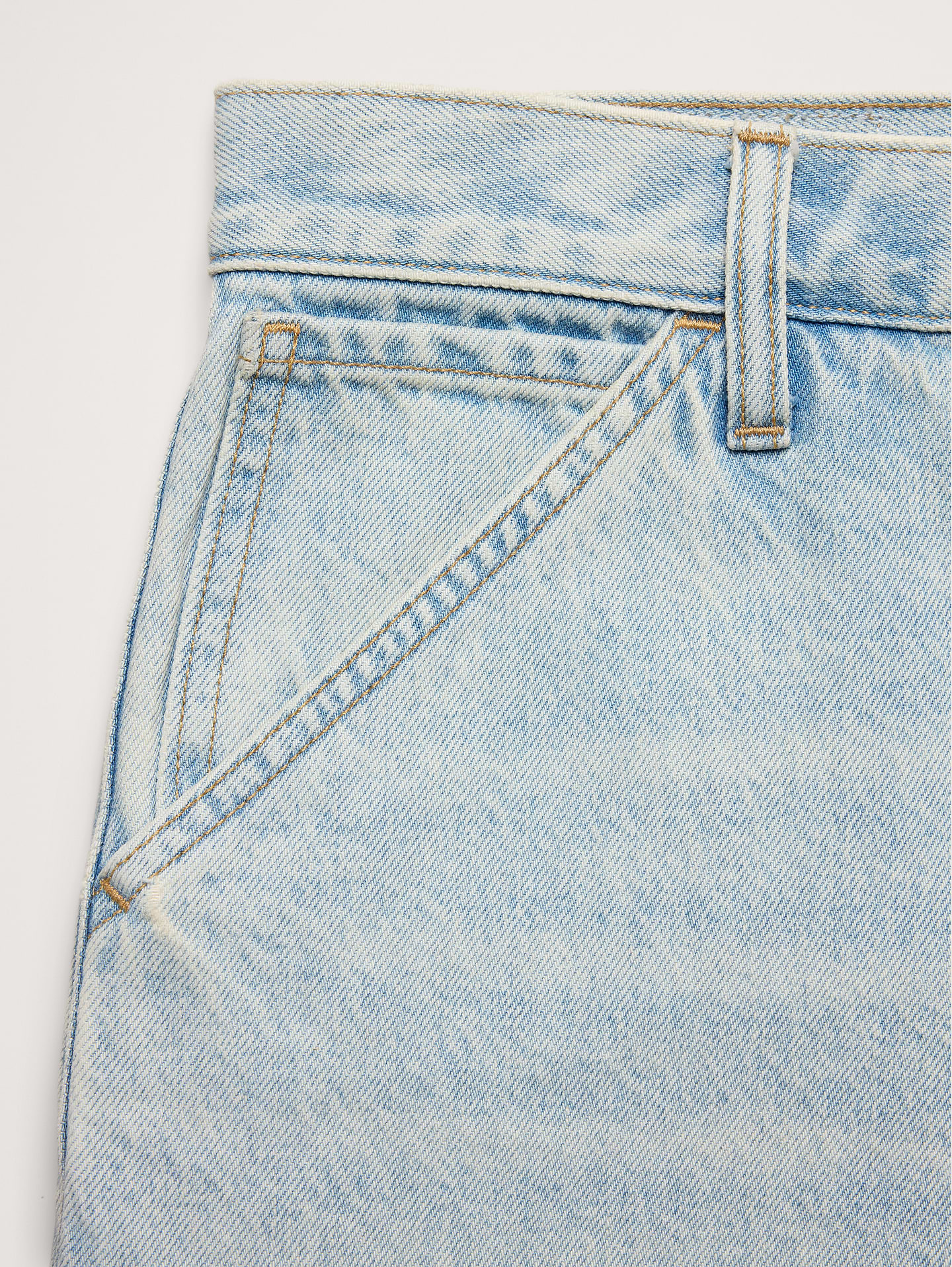 L'image numéro 7 présente Jean ample