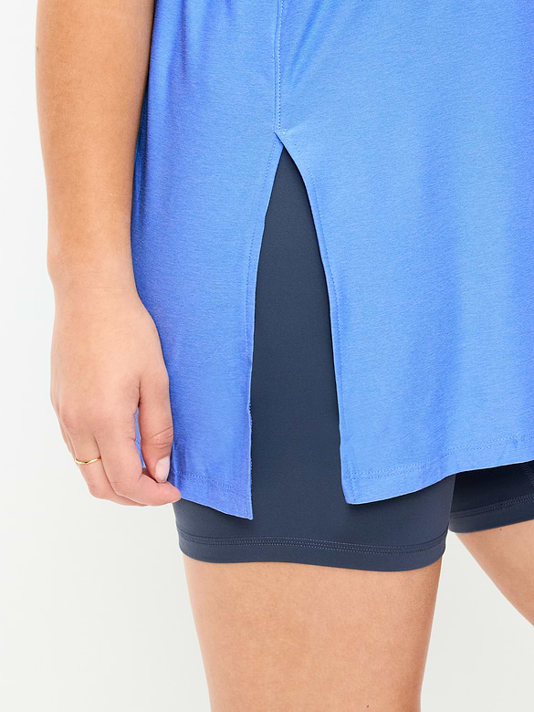 CloudMotion Short-Sleeve Tunic