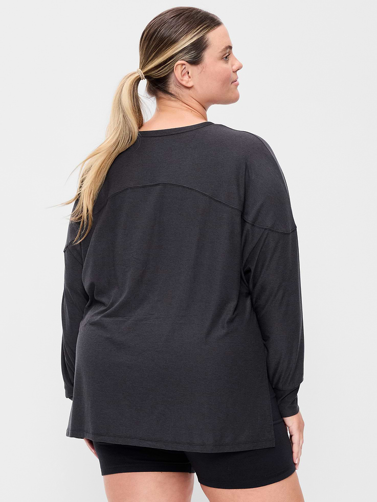 Image number 8 showing, CloudMotion Long-Sleeve Tunic