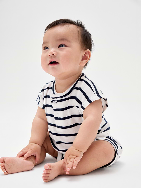 Baby Two-Piece Graphic Outfit Set