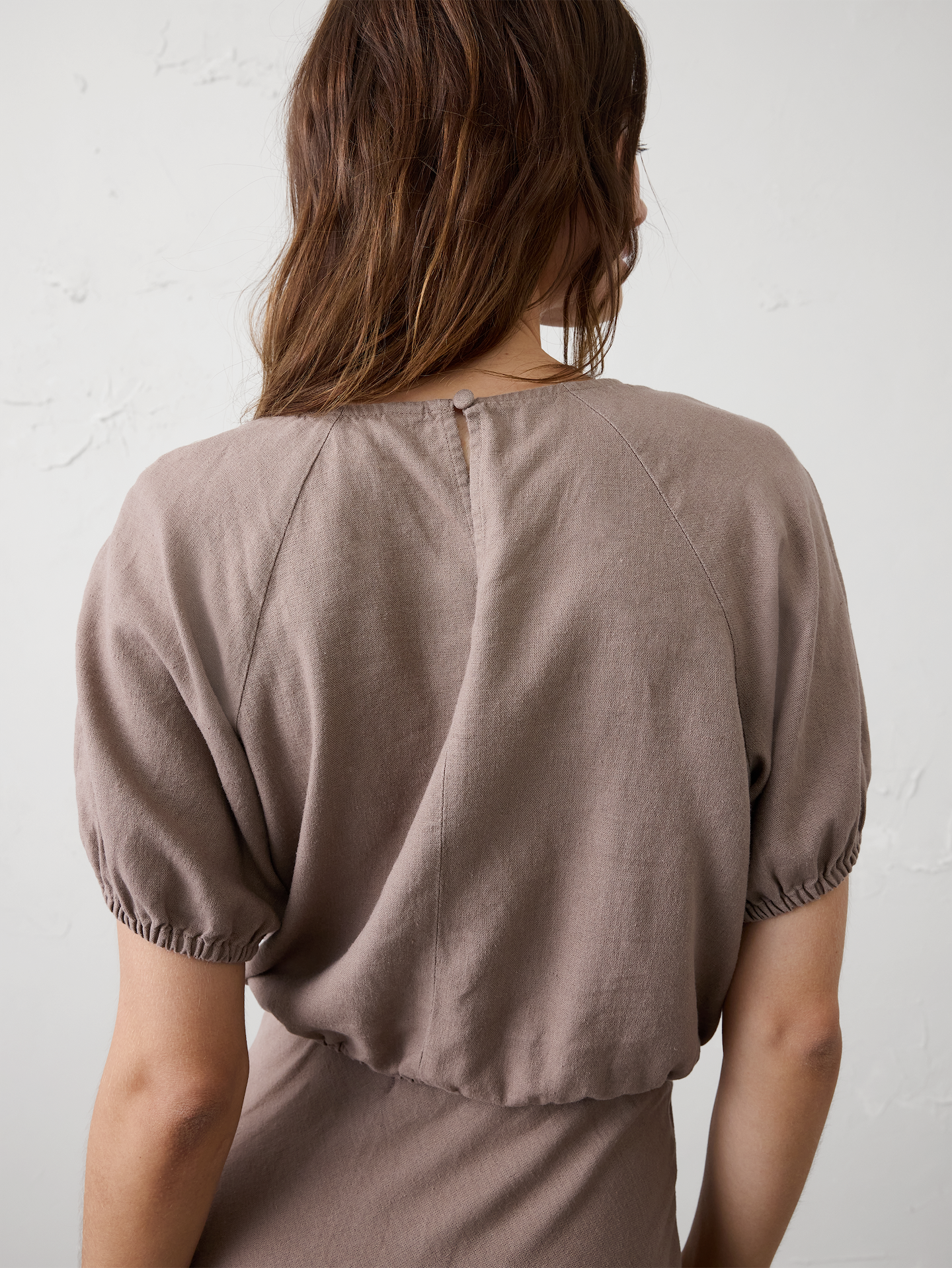Image number 2 showing, Linen-Blend Bubble-Tie Top