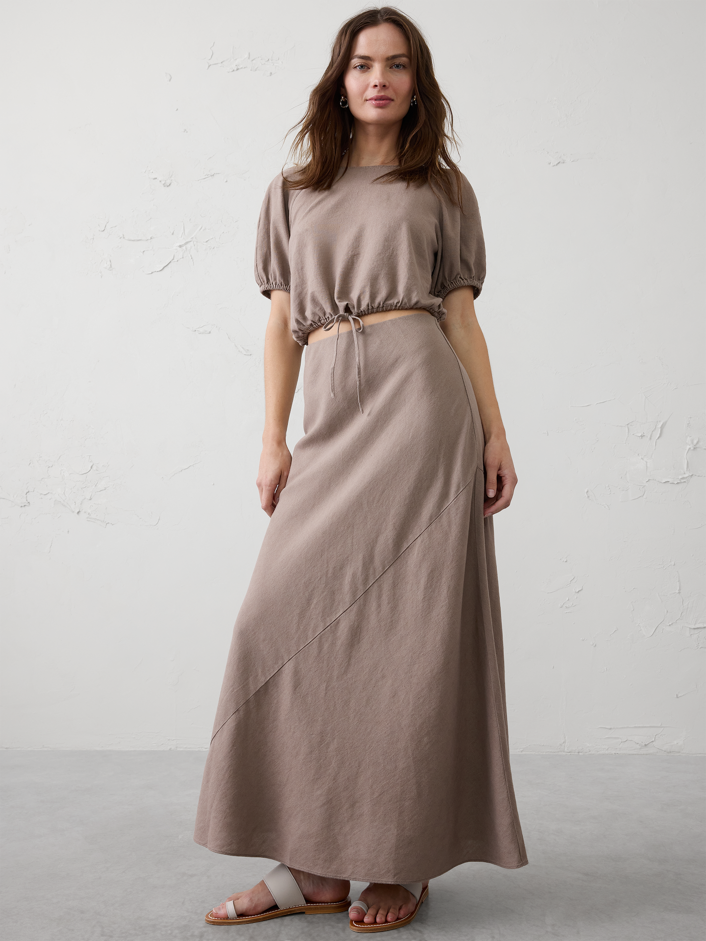 Image number 3 showing, Linen-Blend Bubble-Tie Top