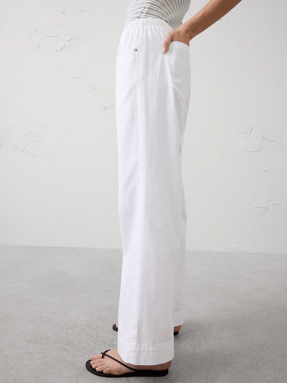 Wide-Leg Mid-Rise Summerweight Pull-On Jean