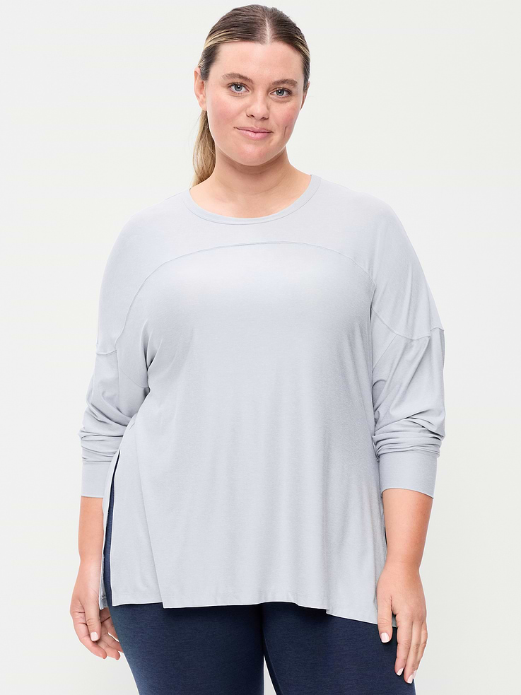 Image number 7 showing, CloudMotion Long-Sleeve Tunic