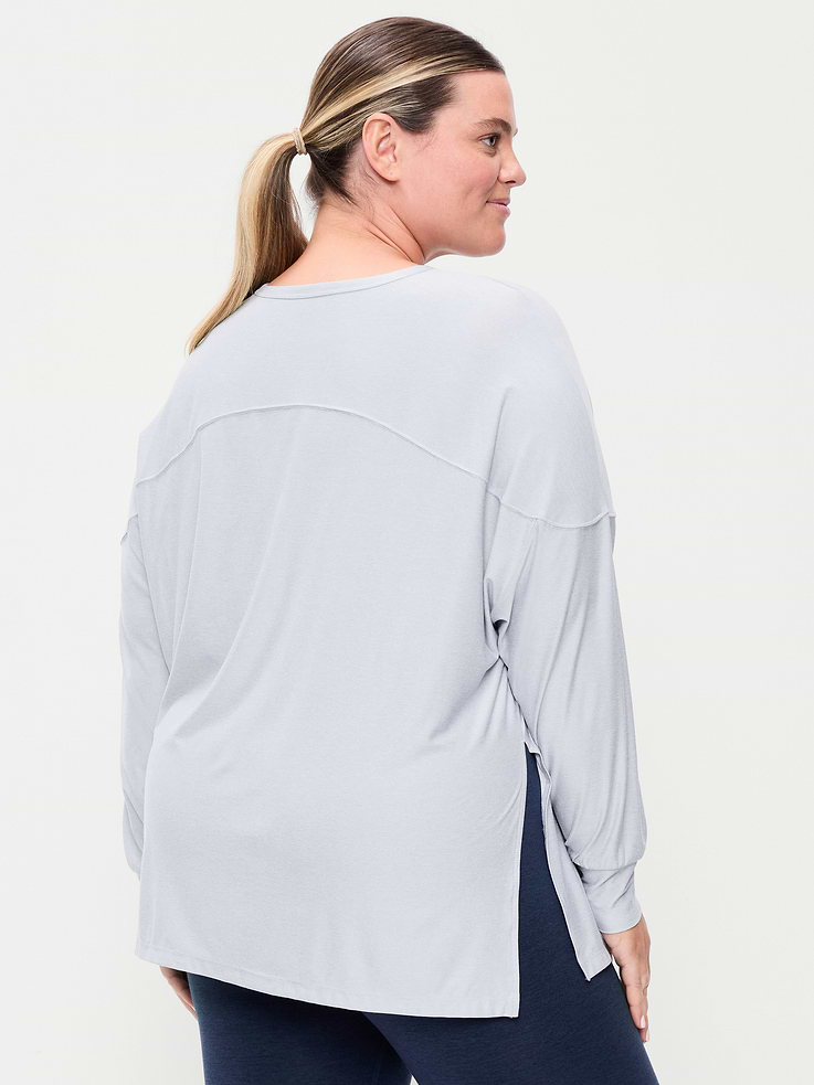 Image number 8 showing, CloudMotion Long-Sleeve Tunic