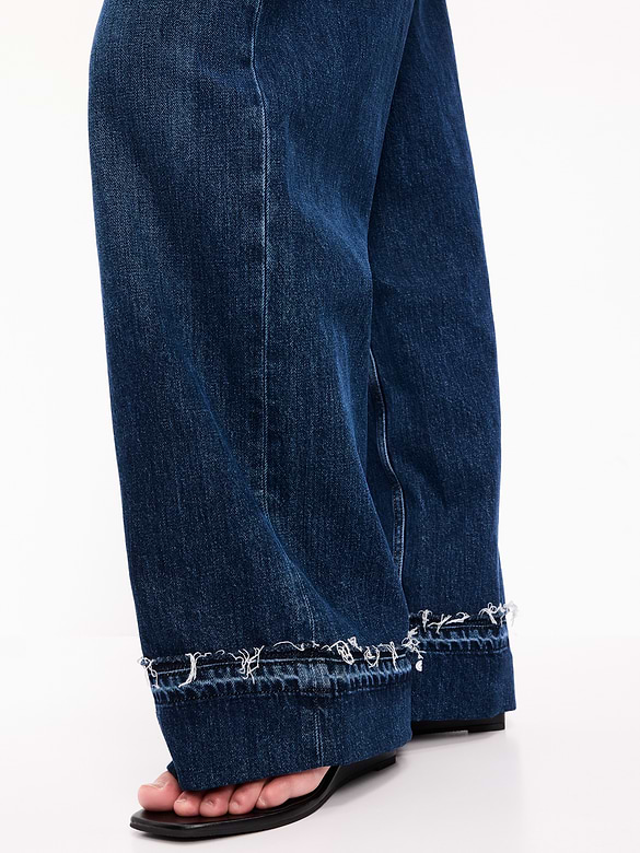 Low-Rise Baggy Wide-Leg Jeans