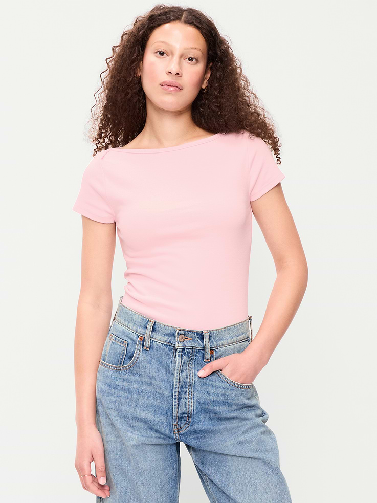 L'image numéro 1 présente T-shirt ajusté à encolure bateau