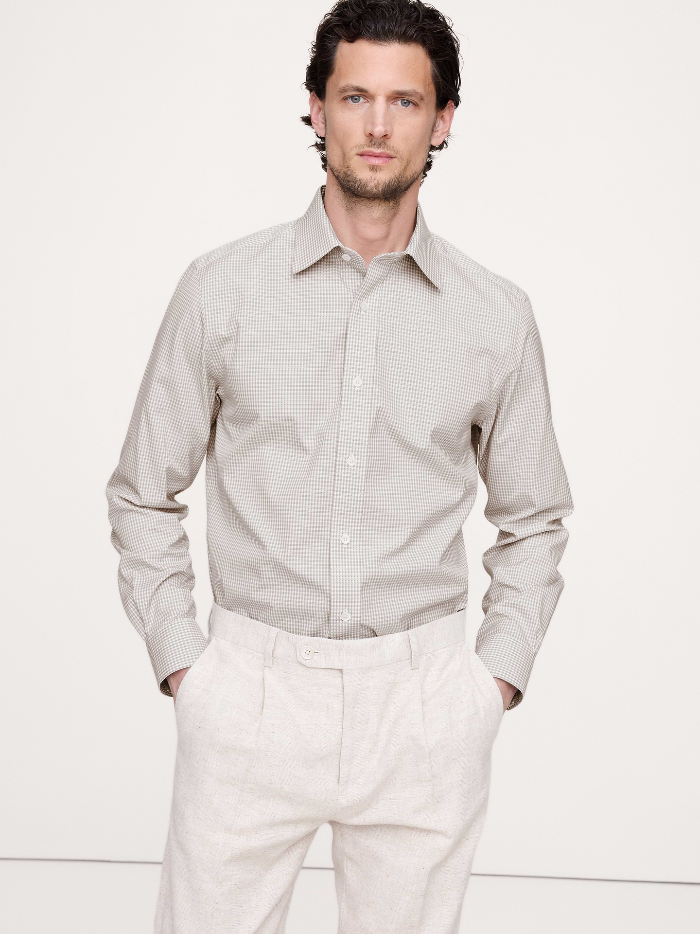 L'image numéro 1 présente Chemise habillée standard infroissable