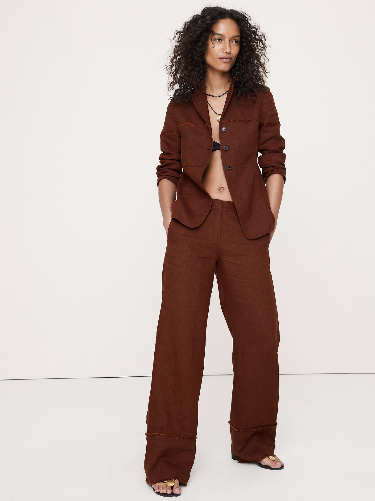 The Everyday Wide-Leg Pant in Fringe-Hem Linen | Banana Republic