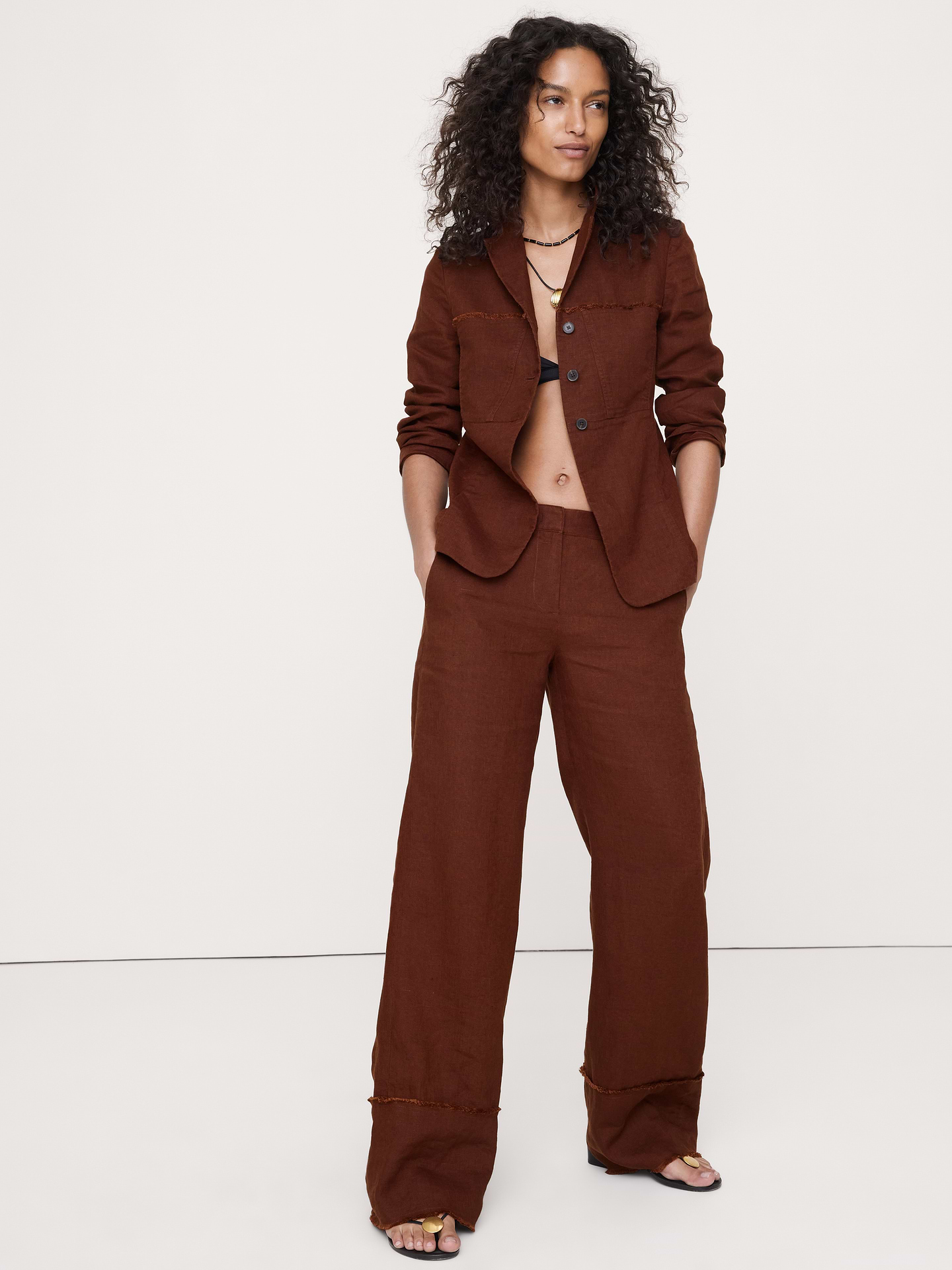 L'image numéro 1 présente Pantalon à jambe large à ourlet à franges de tous les jours en lin