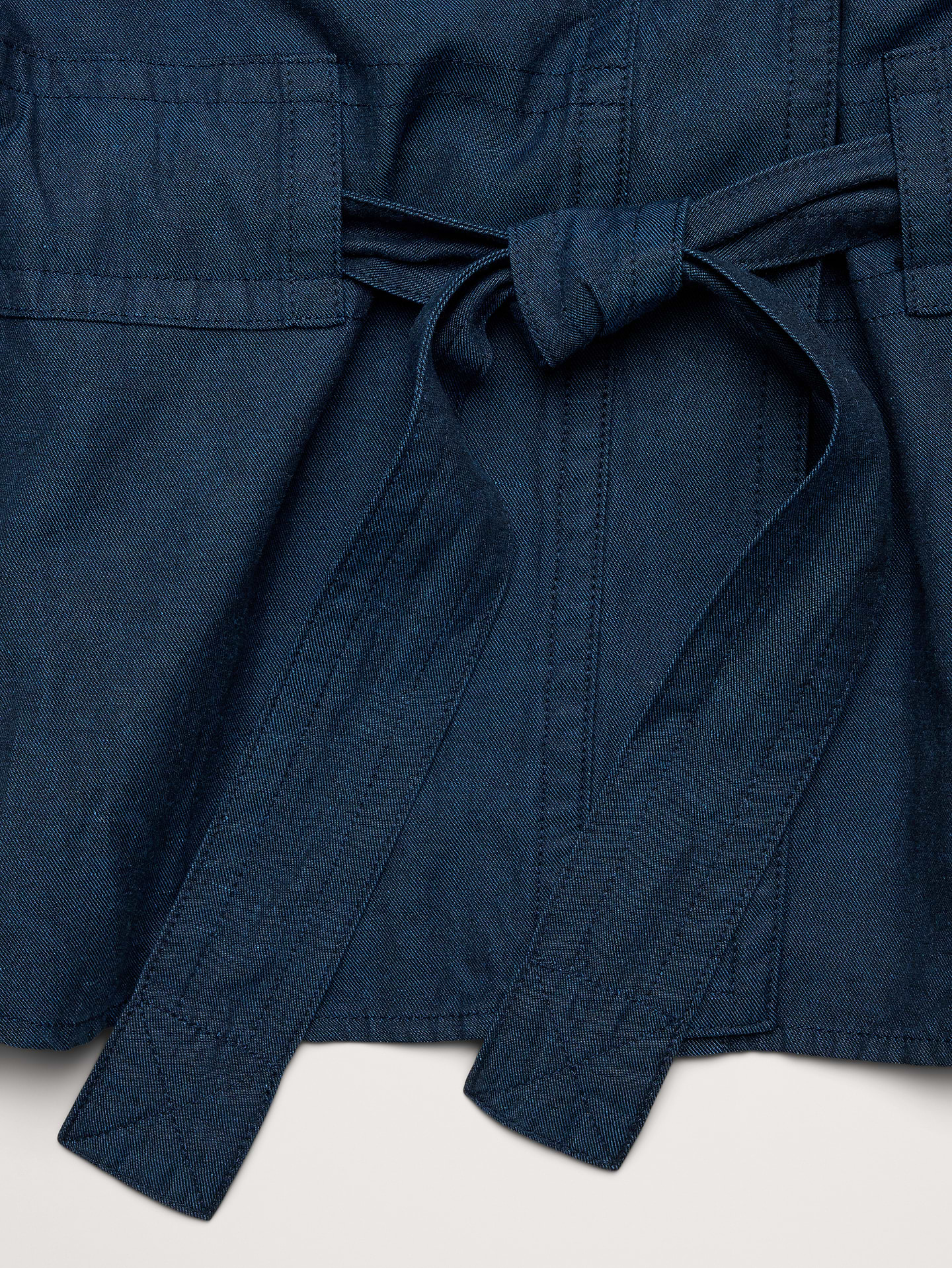 L'image numéro 7 présente Veste utilitaire en TENCEL™, coton et lin