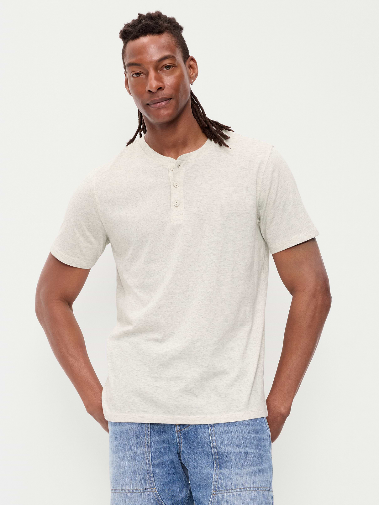 L'image numéro 1 présente T-shirt henley