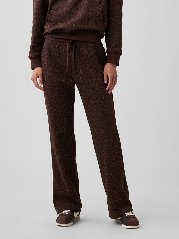 Image number 3 showing, Gap Logo Straight Sweatpants