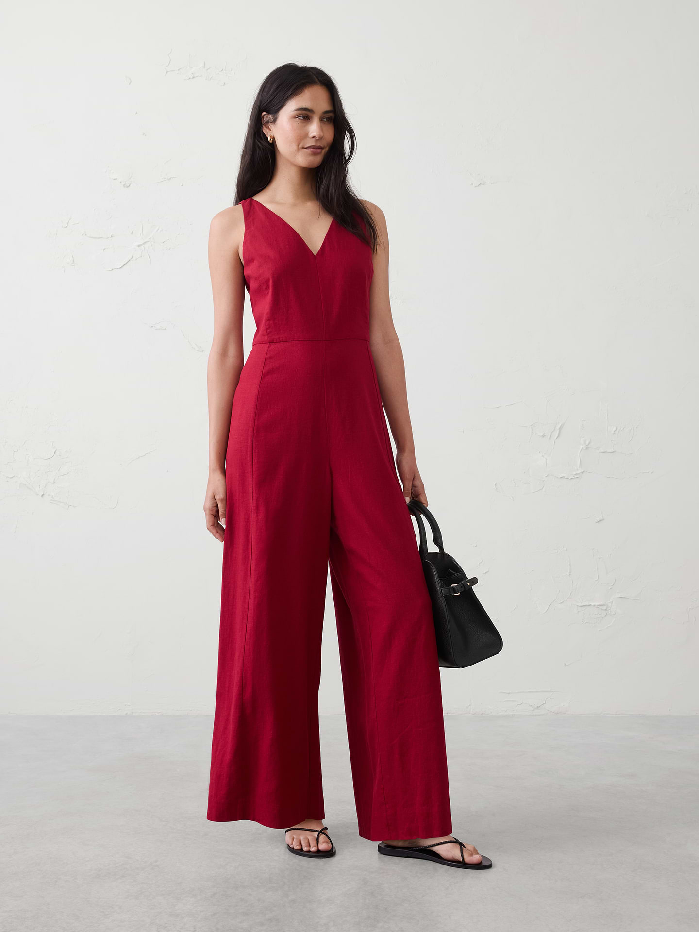 Banana Republic Factory Women's Linen-Blend V-Neck Jumpsuit (Cinnabar)