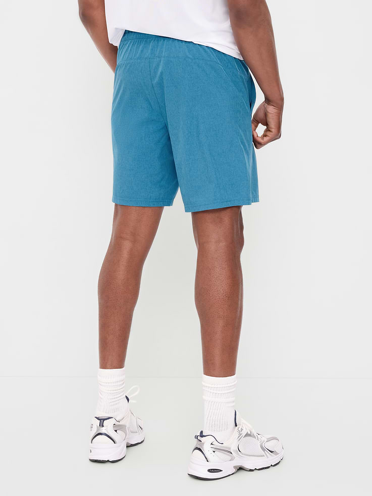L'image numéro 2 présente Short d’entraînement tissé StretchTech, entrejambe de 18 cm