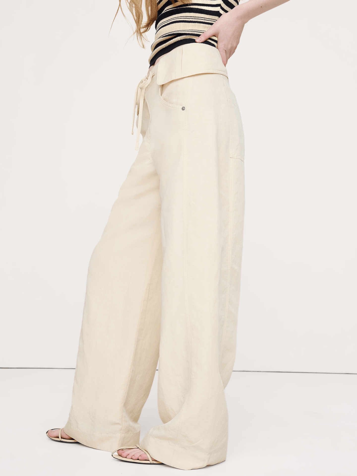 Image number 4 showing, Wide-Leg TENCEL™-Linen Pant with Foldover Waistband