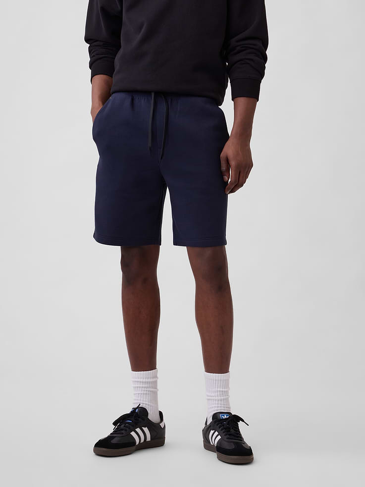 Image 3 of 4, GapFit 8" Performance Shorts