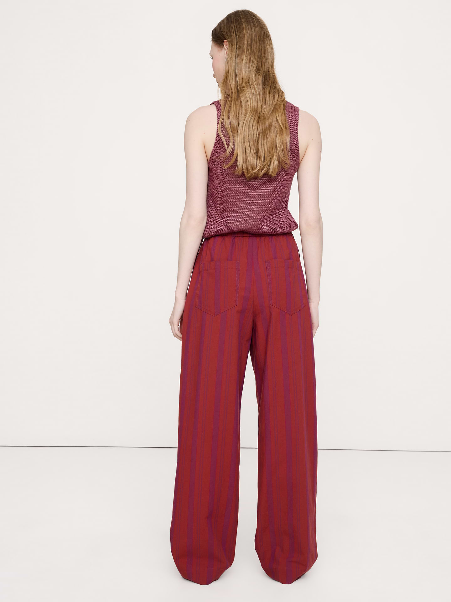 L'image numéro 6 présente Pantalon à taille extensible à nouer sur le côté en coton