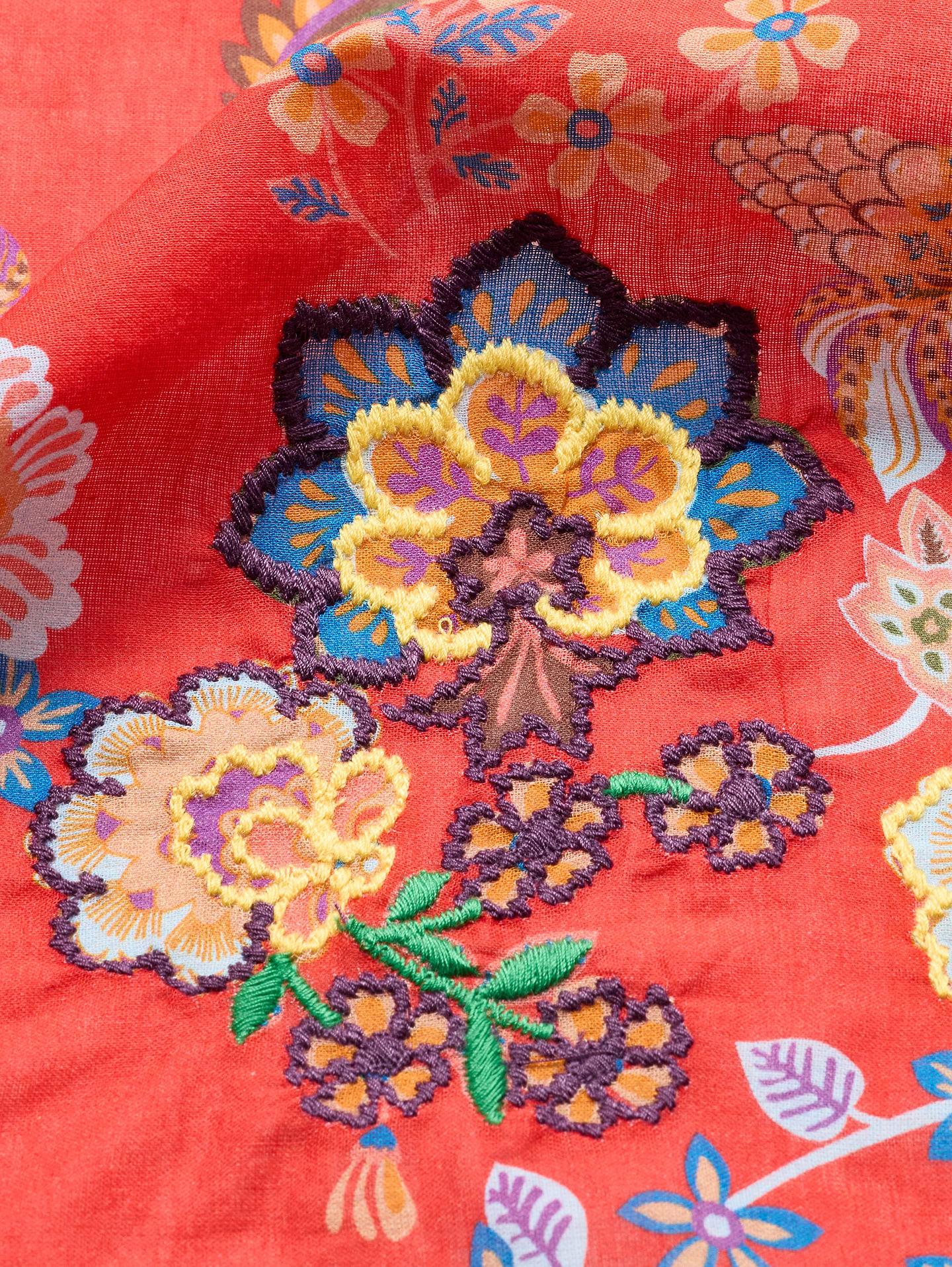 Image number 6 showing, Embroidered Cotton Scarf by Vismaya