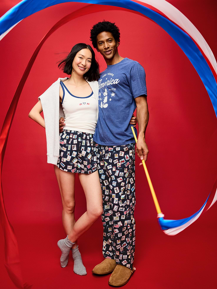 L'image numéro 5 présente Pantalon de pyjama en popeline Old Navy x Disney pour homme
